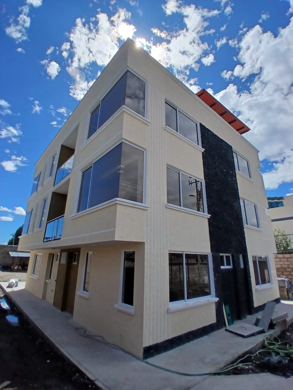 Render 3D de proyecto residencial con visualización fotorrealista
