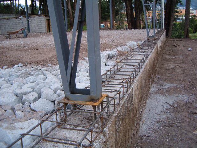 Soldadura de estructura metálica en altura - dirección técnica de obra